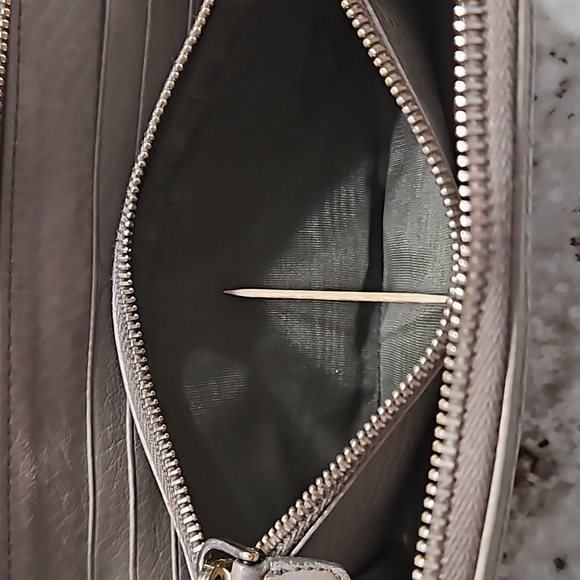 Authentic Prada wallet. - Picture 7 of 16